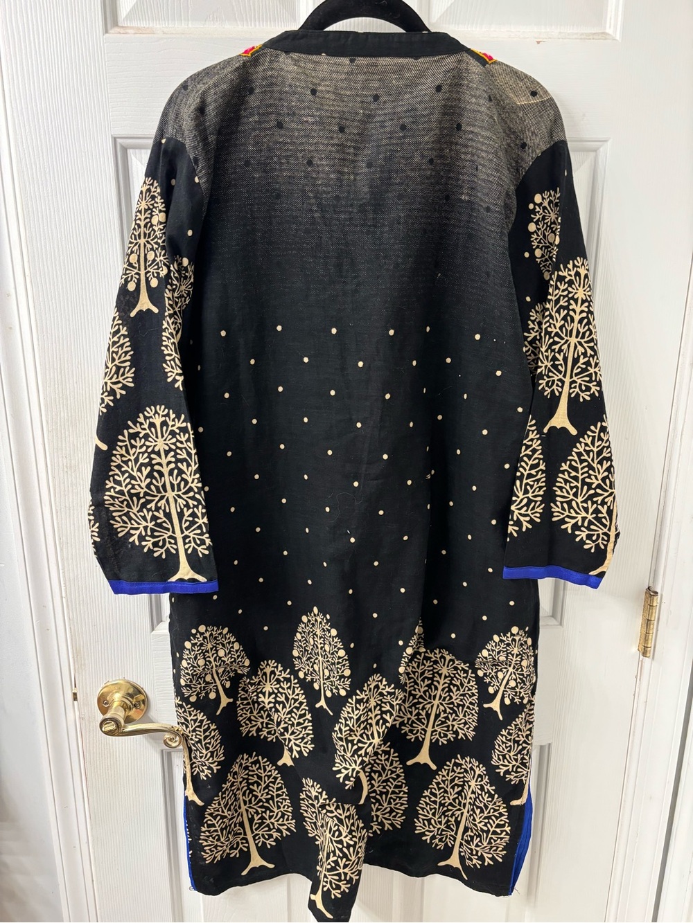 BLACK KURTA IN SZ 52 or 22 WOMENS INDIA CULTURE ETHNIC DRESS TOP EMBROIDERED - Picture 3 of 3